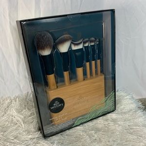 ECO sanctuary  Make Up Brush Set Of 6 With Bamboo